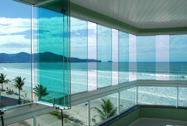 CỬA LÙA XẾP GẤP KÍNH